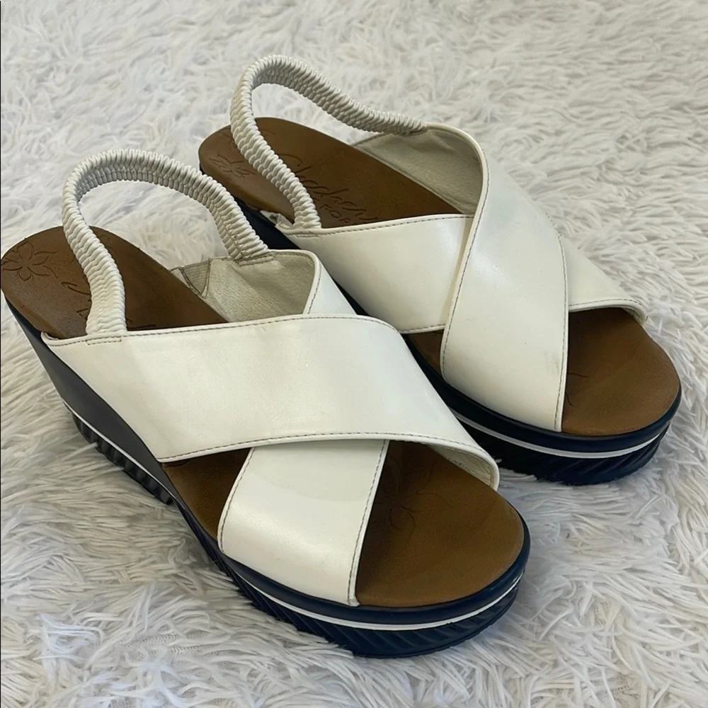 Skechers White and Navy Blue Wedge Sandals with Modern Design WOMENS SIZE 10